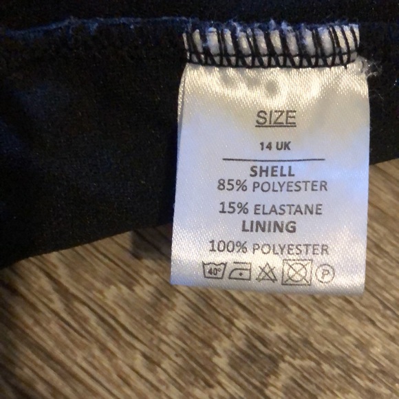 Beautique black one piece swimsuit - Picture 4 of 7